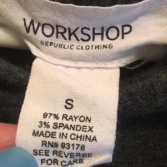 Workshop Republic Clothing Gray Hoodie in Small - Picture 4 of 7